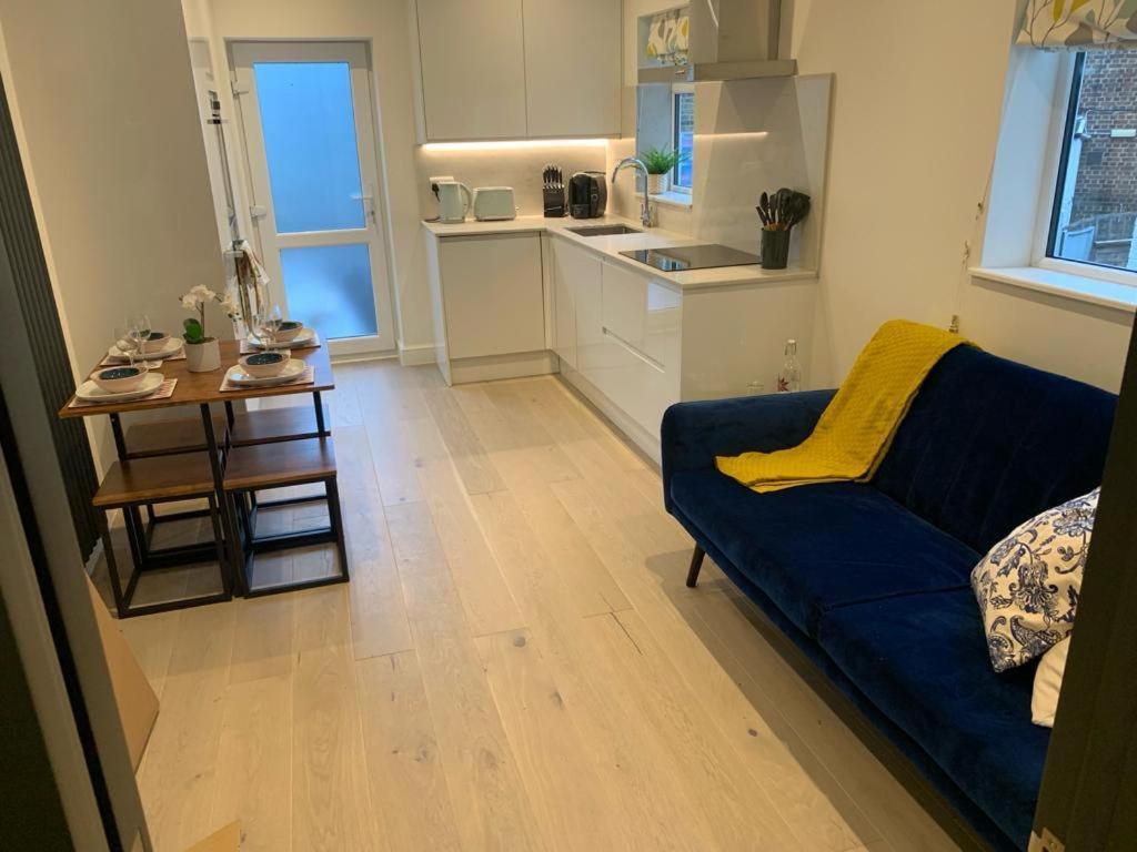 Two Bedroom Apartment - Londýn Exteriér fotografie